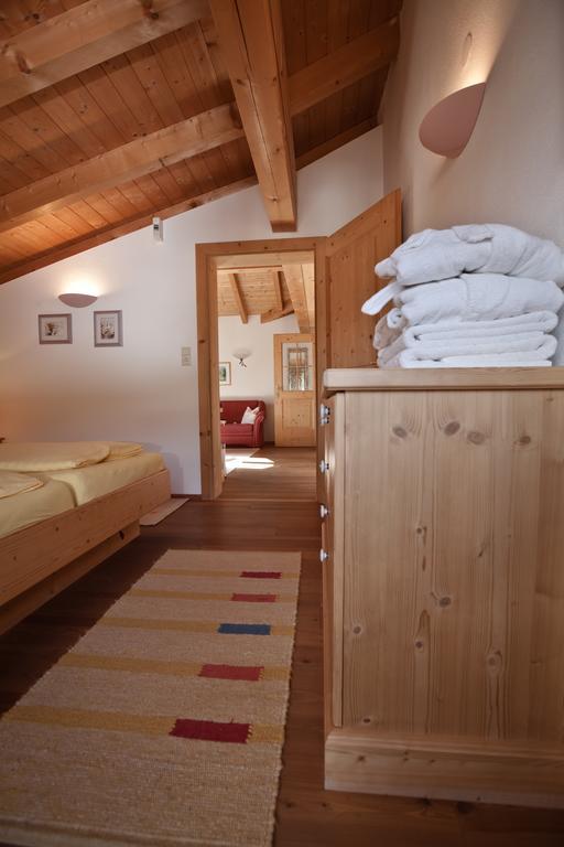 Bio-Landpension Monika Leutasch Room photo